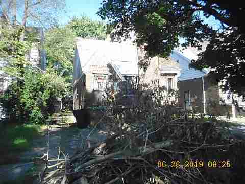 15839 Robson (3)_m.jpg